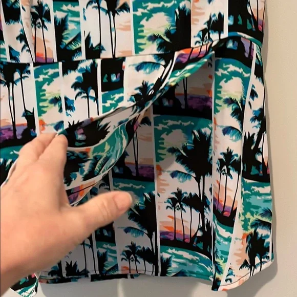 Nicole Black and Blue Graphic Tank Top - Picture 5 of 12